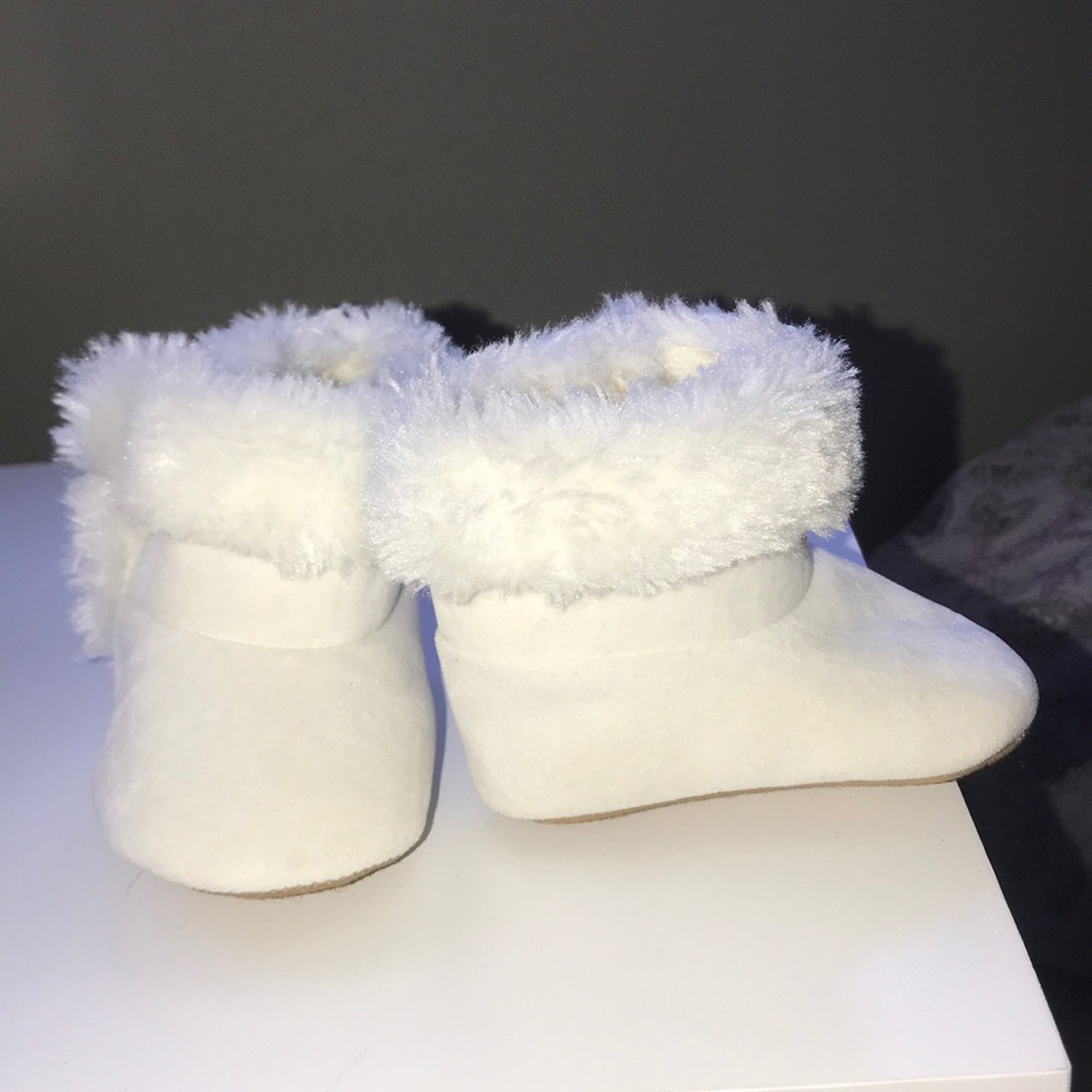 Fur boots